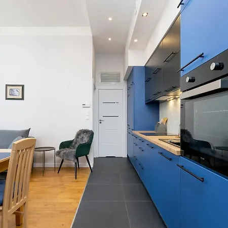 Sweet Family Chodkiewicza Rondo Grzegorzeckie By Renters Apartment *