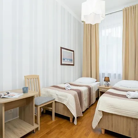 Sweet Family Chodkiewicza Rondo Grzegorzeckie By Renters Apartment *
