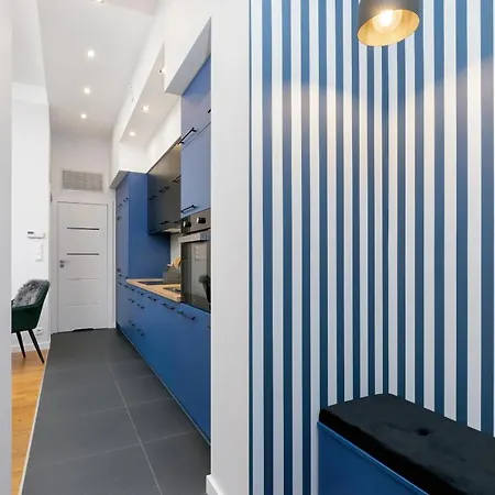 Sweet Family Chodkiewicza Rondo Grzegorzeckie By Renters Apartment Krakow